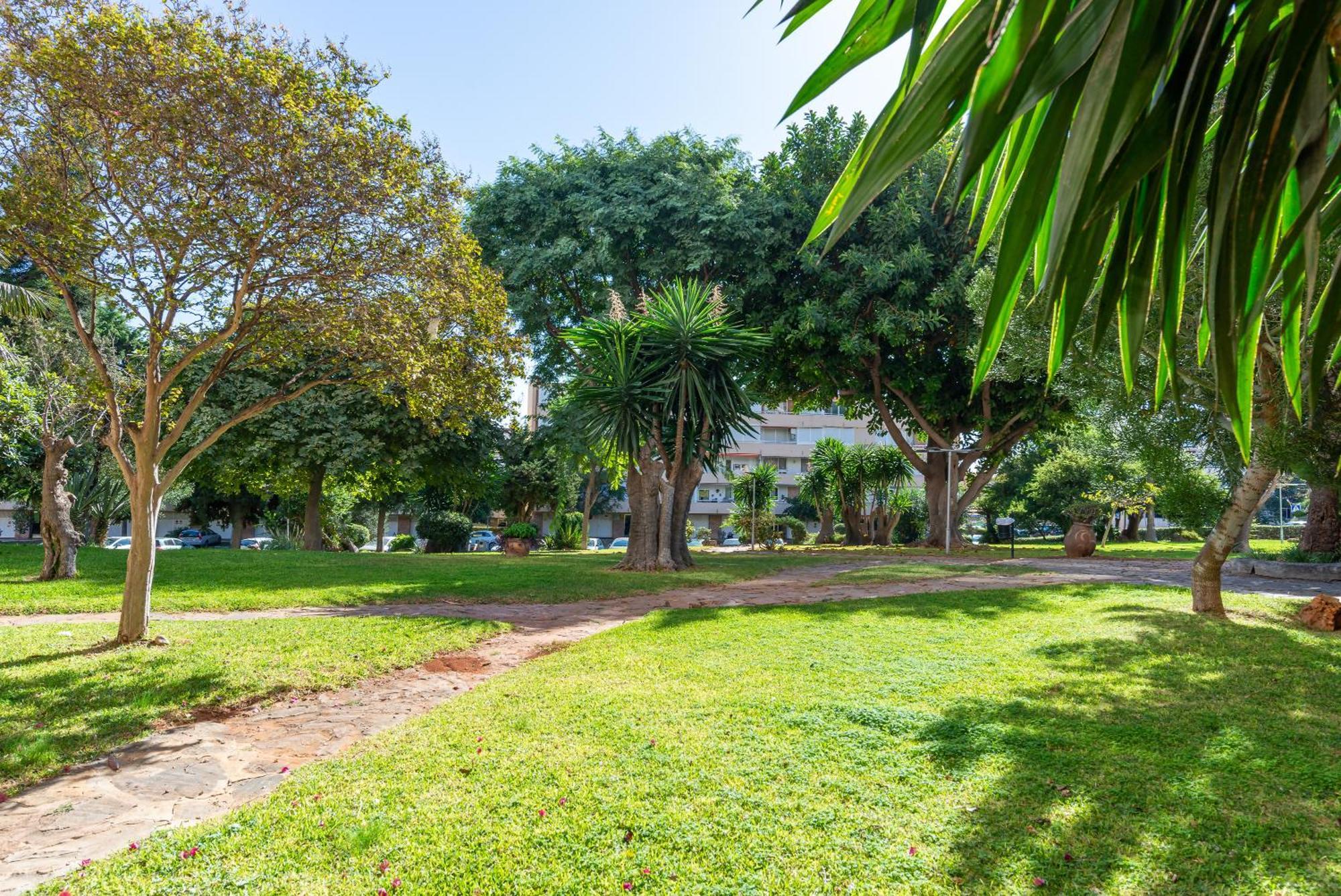 Beach Garden Apartment Торремолинос Экстерьер фото