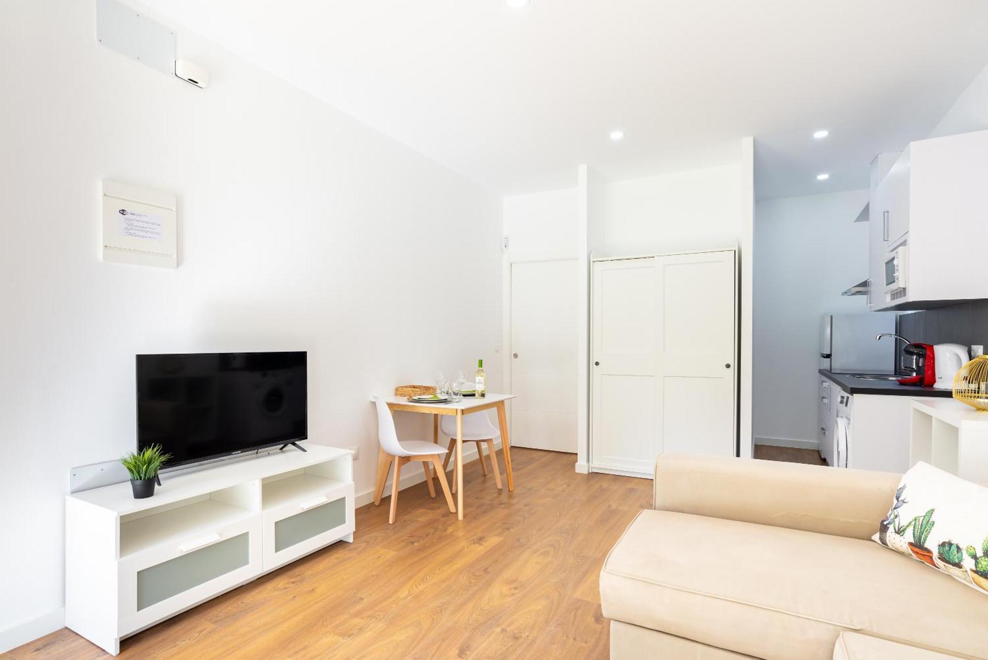 Beach Garden Apartment Торремолинос Экстерьер фото